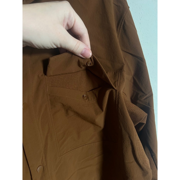 Men's Lululemon Long Sleeve overshirt Brown Casual Button Down Medium - Picture 5 of 7